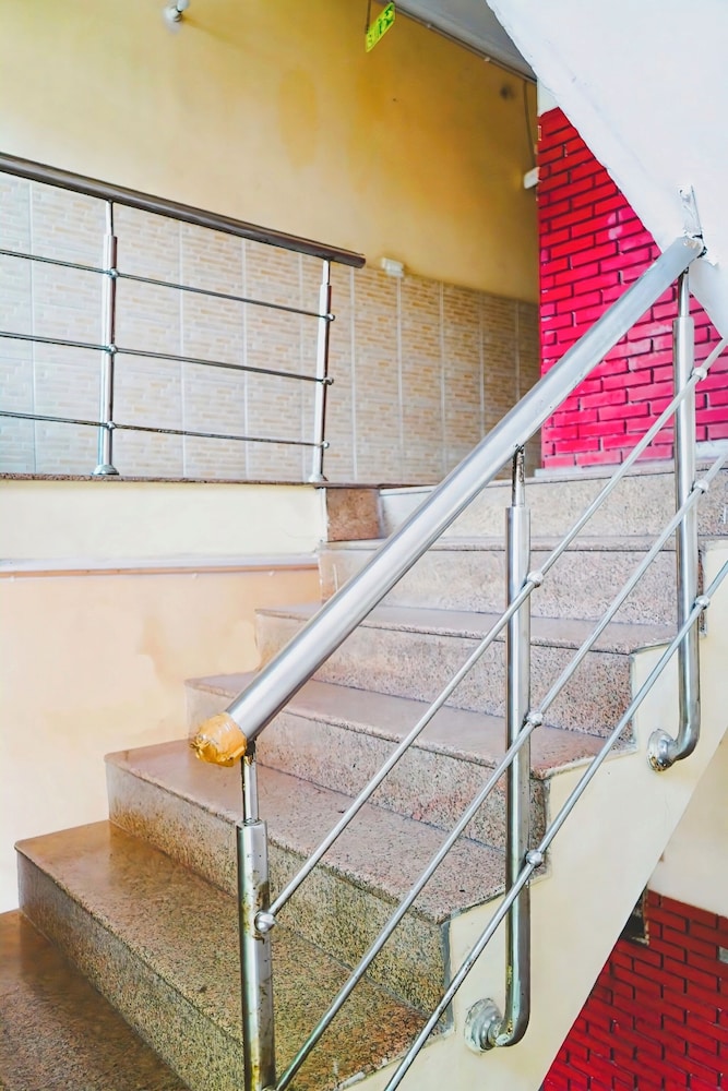 hotel satwa 29