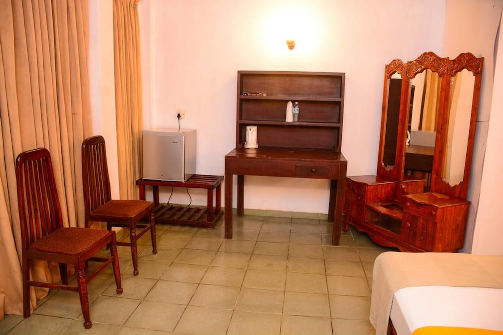 shanthi beach resort