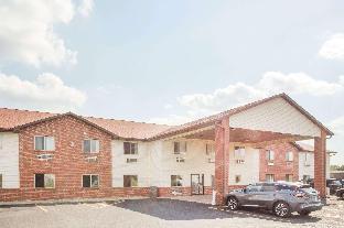 Super 8 By Wyndham Monmouth Il,Henderson>>Galesburg,2 star