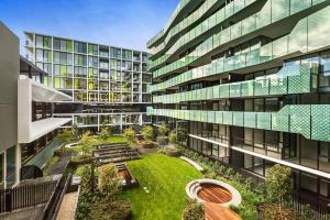 Corporate Living Accommodation Abbotsford,Garden City>>Abbotsford,5 star