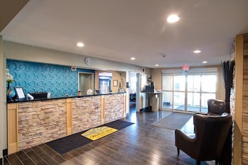 Western Star All Suites Carnduff,Estevan>>Carnduff,3 star