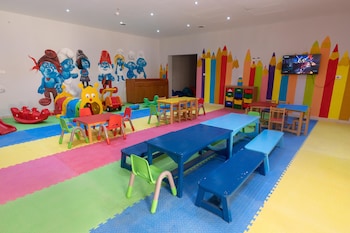 parrotel lagoon waterpark resort