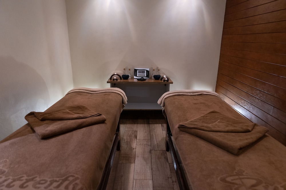 parrotel lagoon waterpark resort