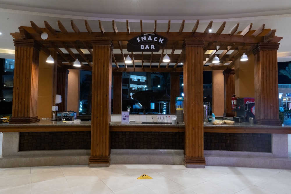 parrotel lagoon waterpark resort