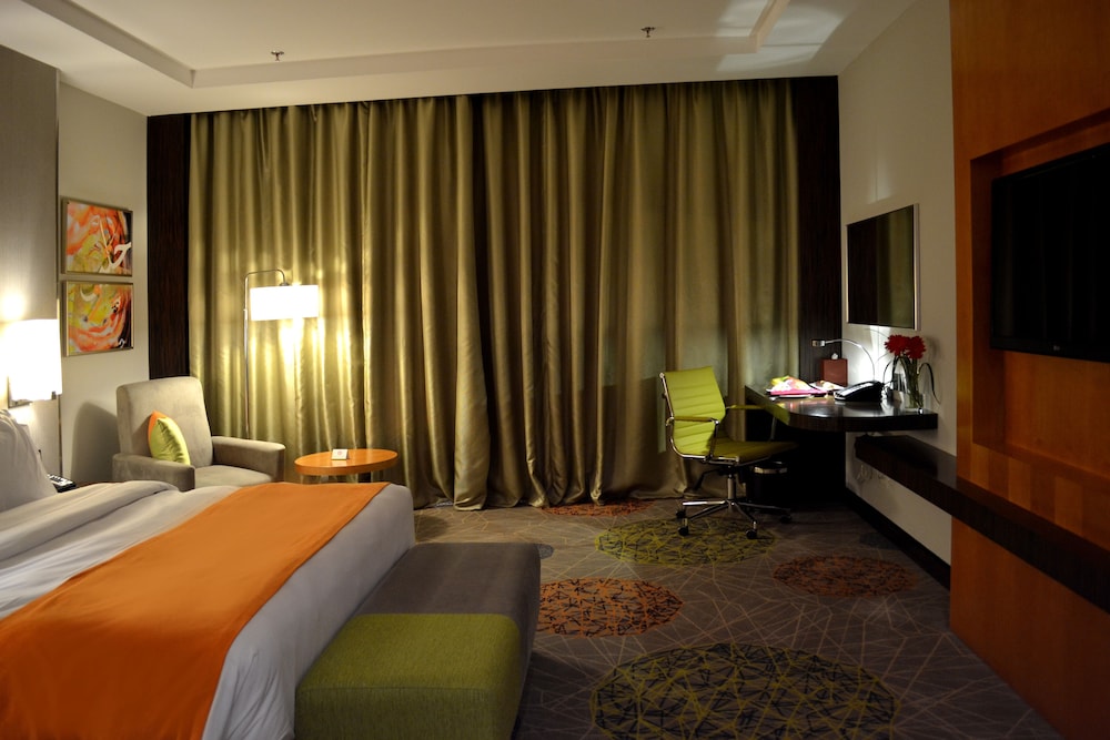 holiday inn jeddah gateway by ihg
