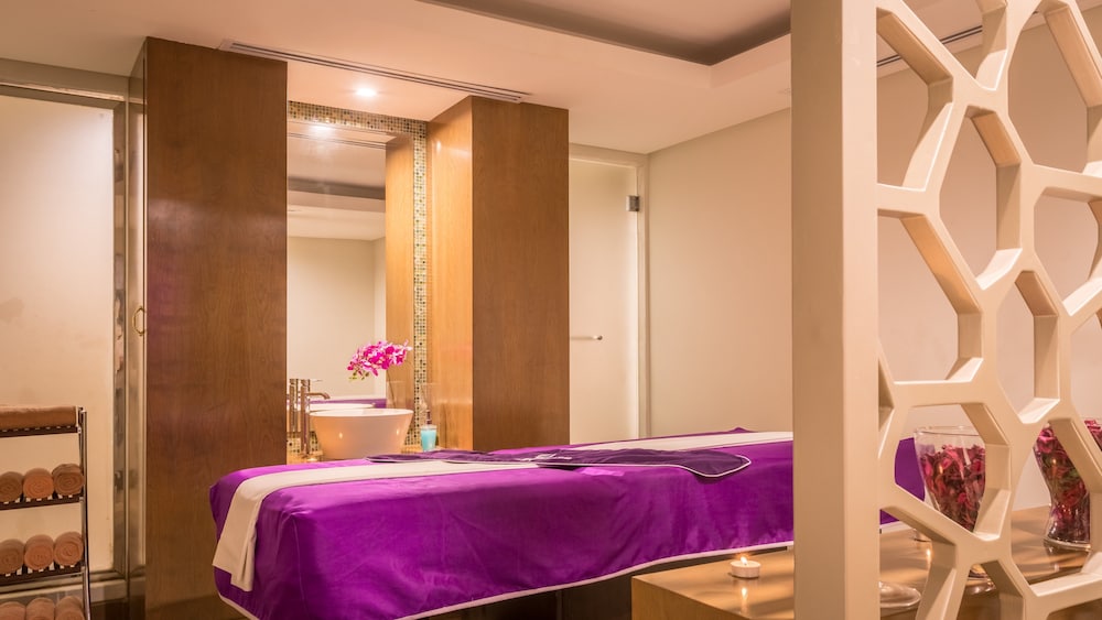 holiday inn jeddah gateway by ihg