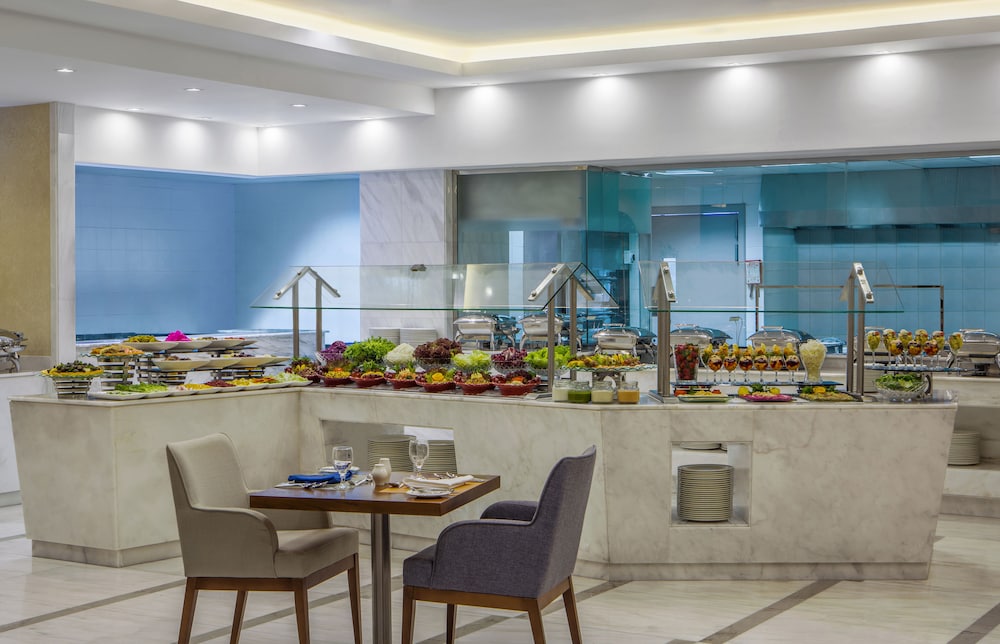 holiday inn jeddah gateway by ihg