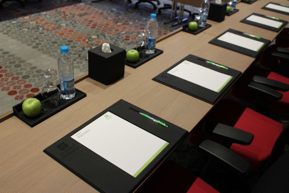 holiday inn jeddah gateway by ihg
