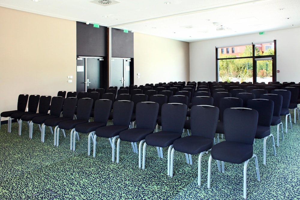 holiday inn express montpellier odysseum by ihg