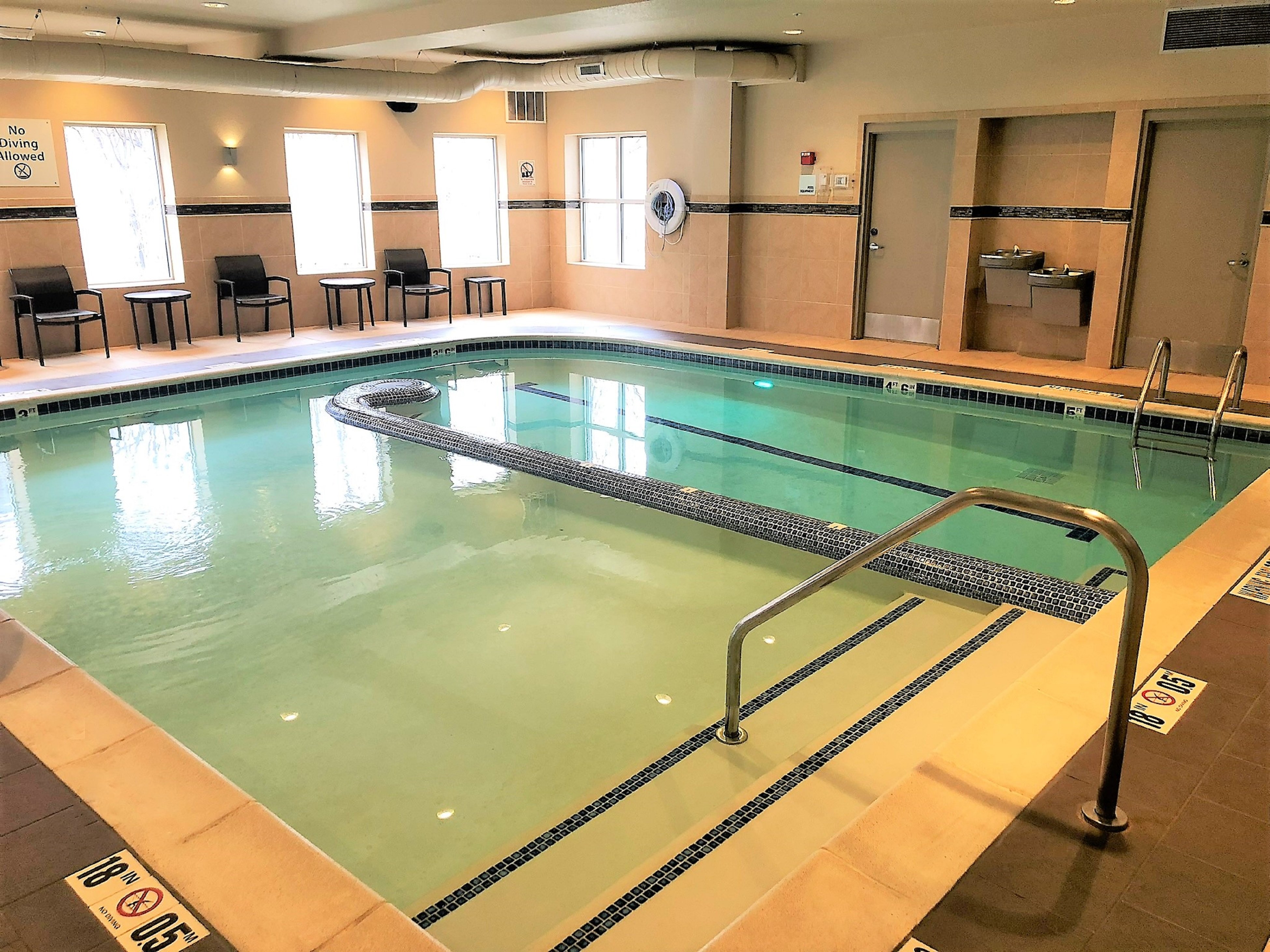 holiday inn express and suites plymouth ann arbor