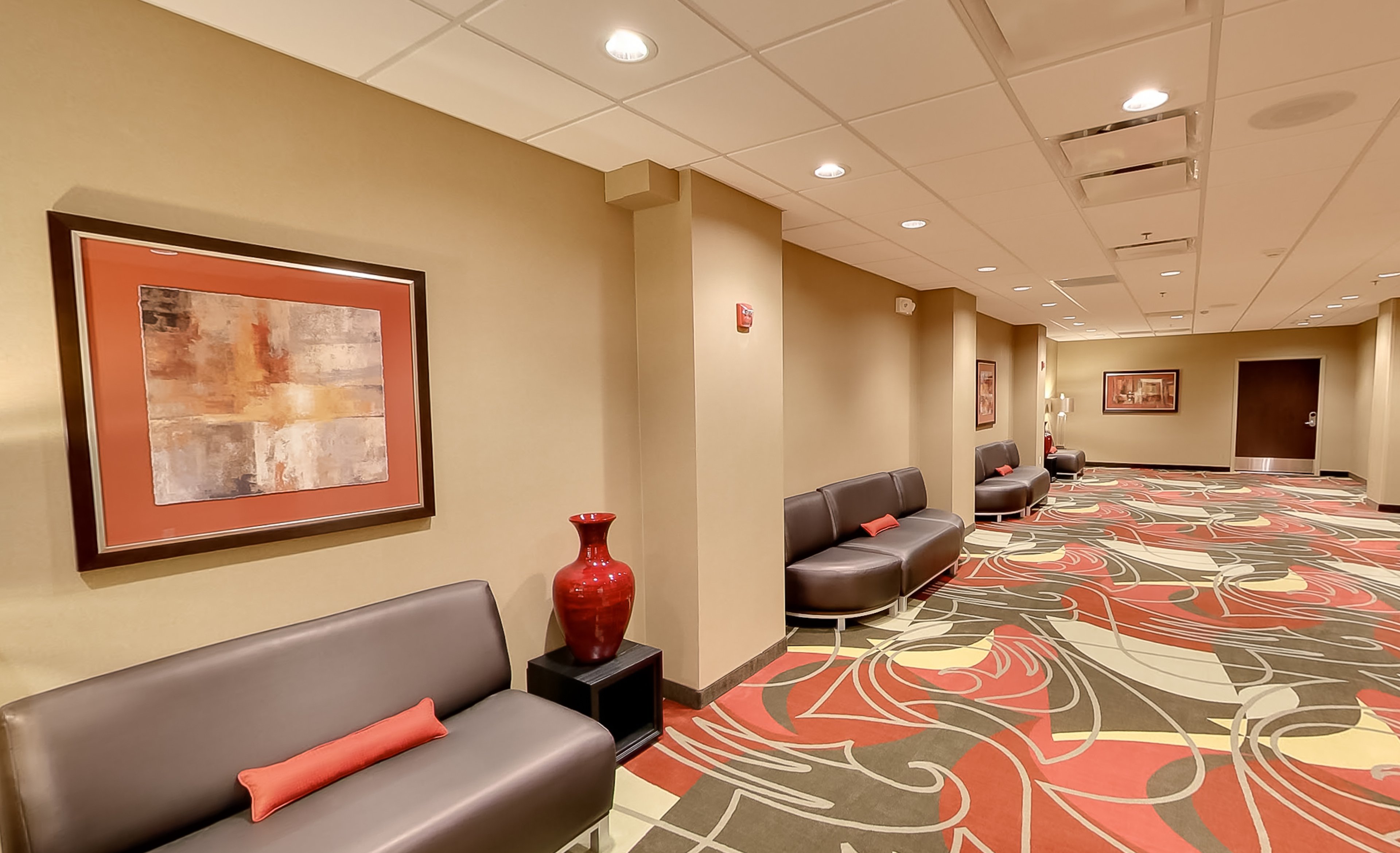 holiday inn express and suites plymouth ann arbor