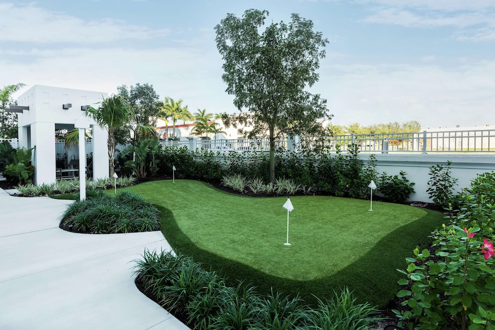 hilton garden inn miami dolphin mall