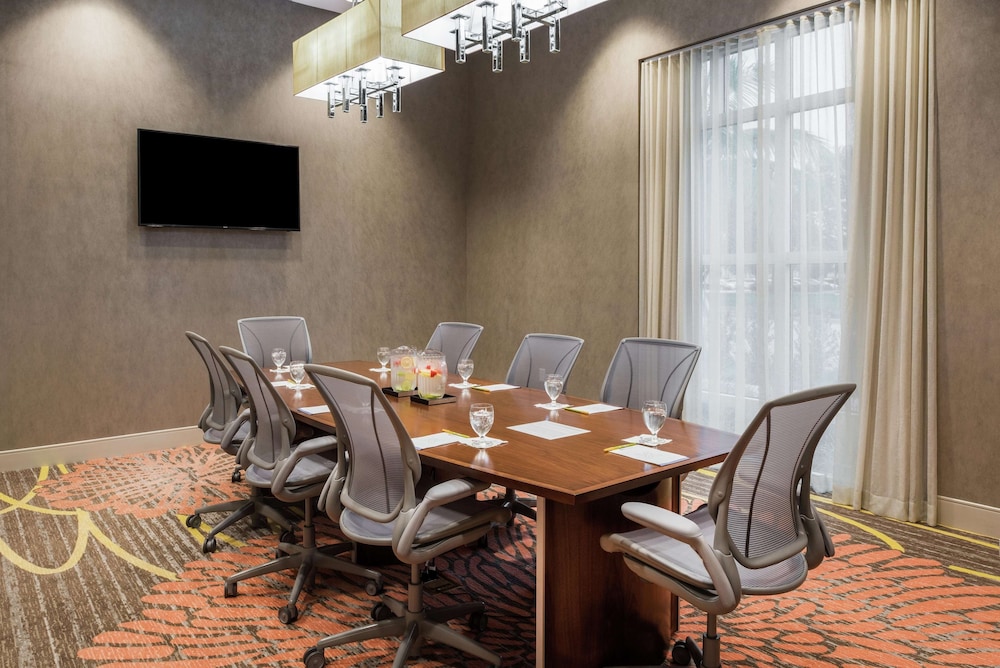 hilton garden inn miami dolphin mall