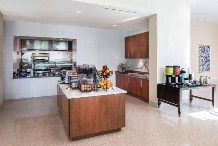 hilton garden inn miami dolphin mall
