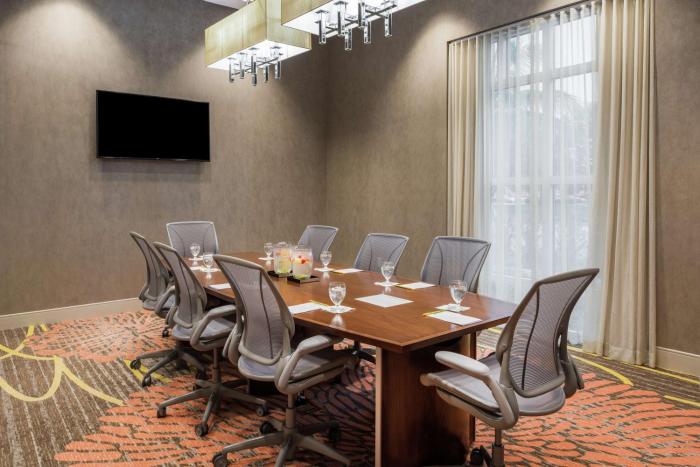 hilton garden inn miami dolphin mall