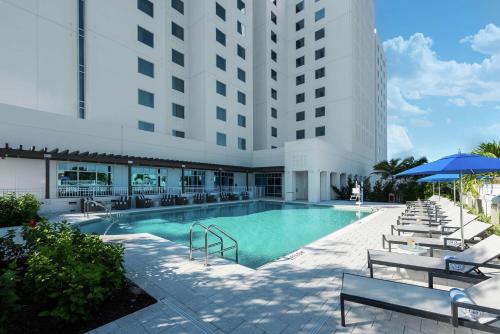 hilton garden inn miami dolphin mall