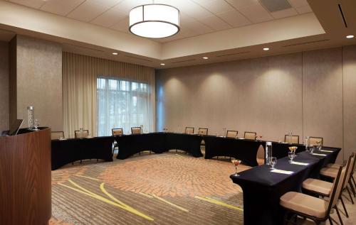 hilton garden inn miami dolphin mall