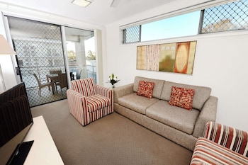 oaks moranbah suites