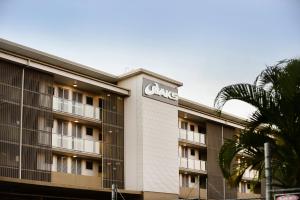 oaks moranbah suites