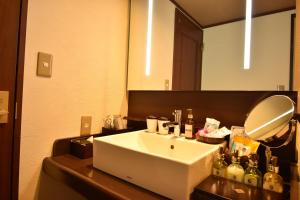 hotel balian resort yokohama kannai adults only