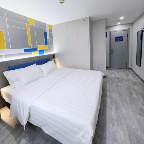 7 days inn shenyang gugong middle street pedestrian street