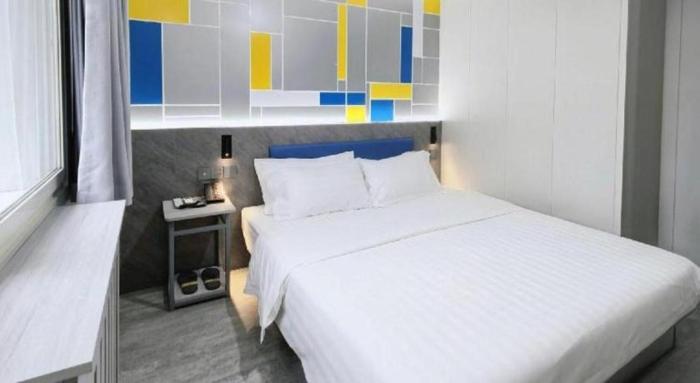 7 days inn shenyang gugong middle street pedestrian street