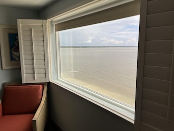 silver slipper casino and hotel adults only