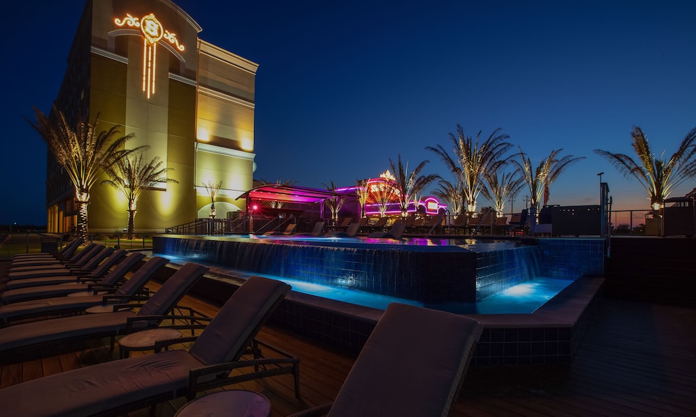 silver slipper casino and hotel adults only