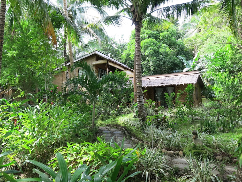 camiguin volcan beach eco retreat and dive resort