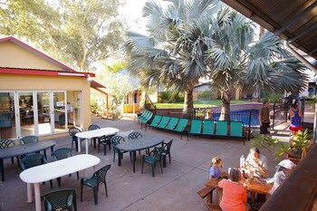 yha alice springs