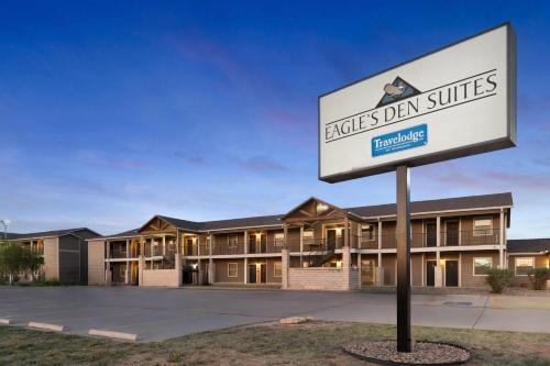 eagles den suites big spring a travelodge by wyndham
