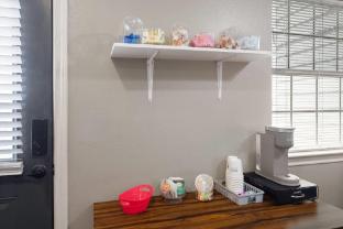 eagles den suites big spring a travelodge by wyndham