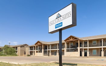eagles den suites big spring a travelodge by wyndham