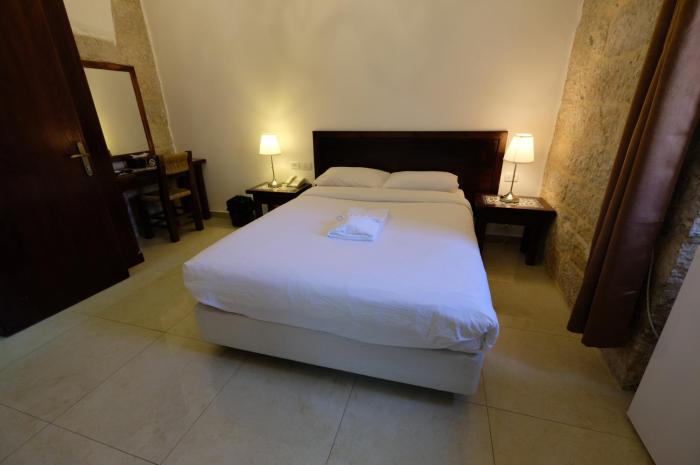 st georges cathedral pilgrim guesthouse jerusalem