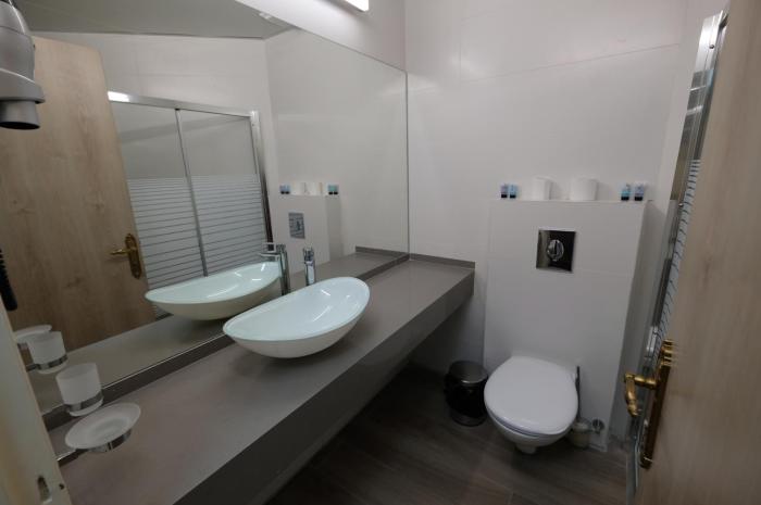 st georges cathedral pilgrim guesthouse jerusalem