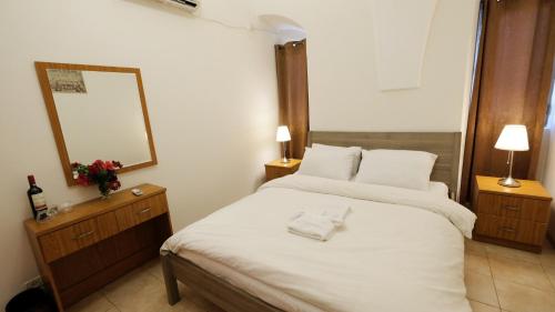 st georges cathedral pilgrim guesthouse jerusalem