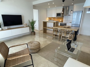 mediterraneo sitges hotel and apartments