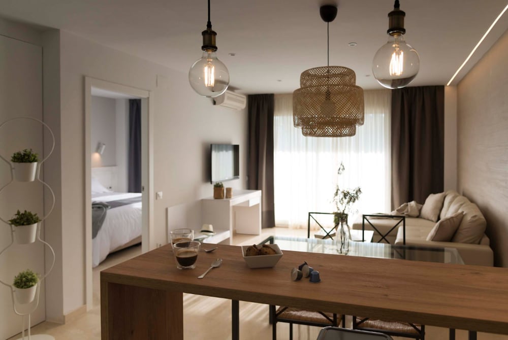 mediterraneo sitges hotel and apartments