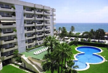 mediterraneo sitges hotel and apartments