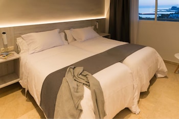 mediterraneo sitges hotel and apartments