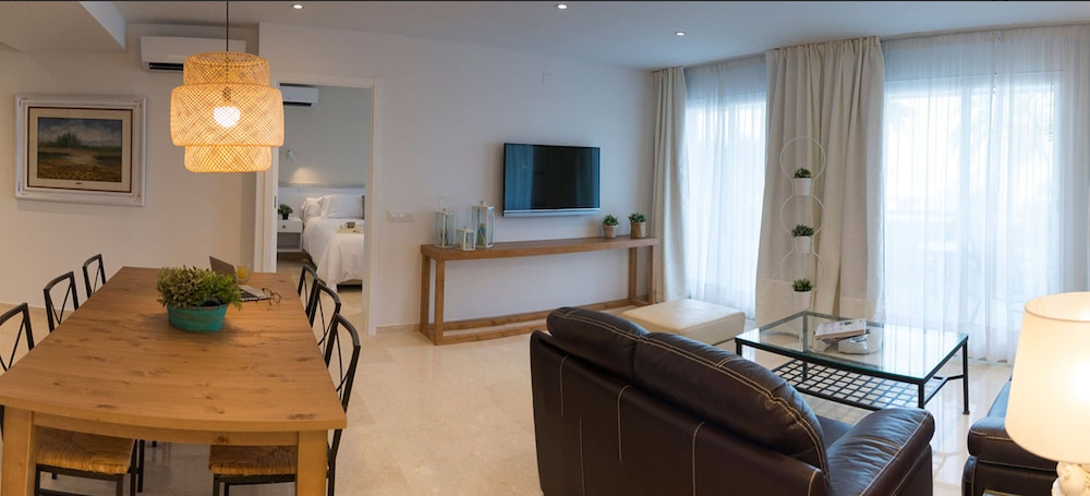 mediterraneo sitges hotel and apartments