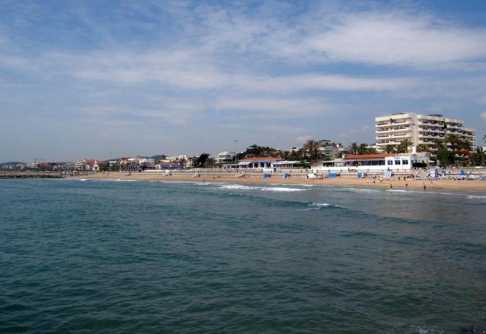 mediterraneo sitges hotel and apartments