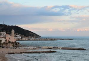 mediterraneo sitges hotel and apartments