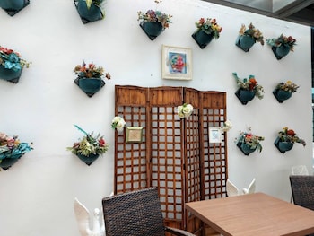 m hotel danok