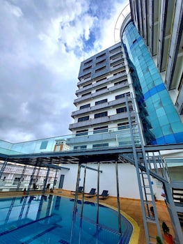 m hotel danok