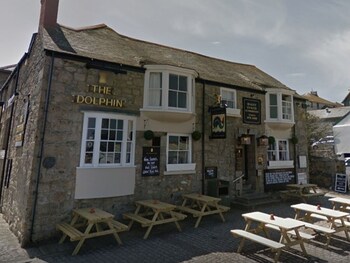 dolphin tavern