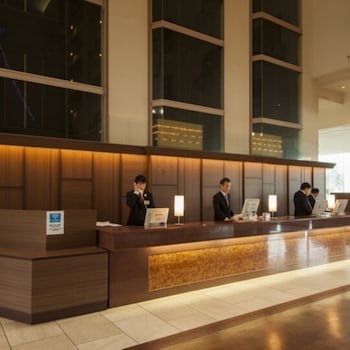new akan hotel