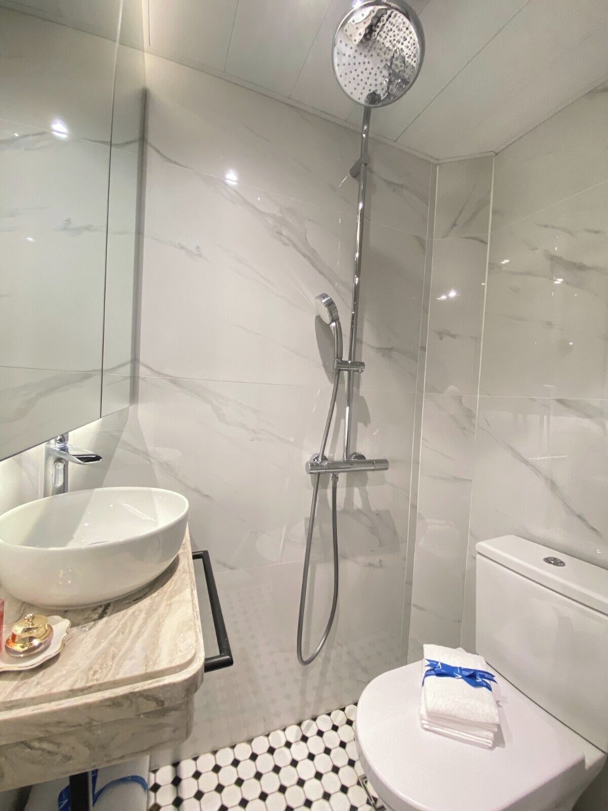 V Causeway Bay,Hong Kong>>Causeway Bay,3 star