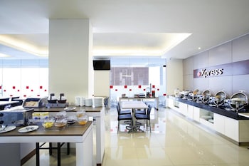 amaris hotel la codefin kemang