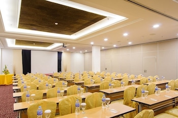 hom hotel kudus by horison group